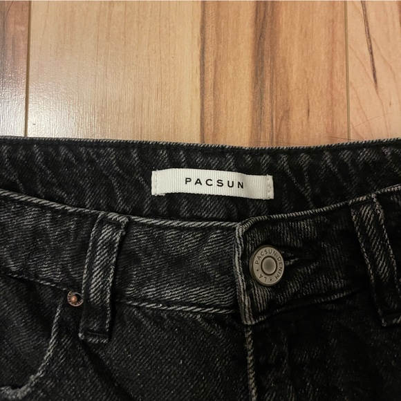 Pacsun mom shorts - Picture 2 of 2